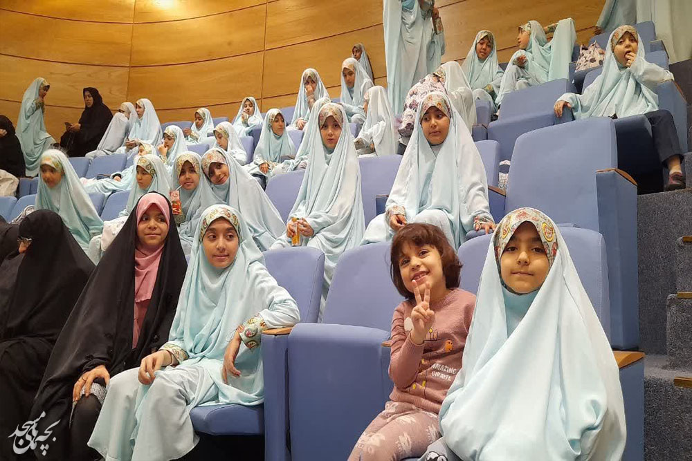 گردهمايي دختران مشهدي در «دلارام»